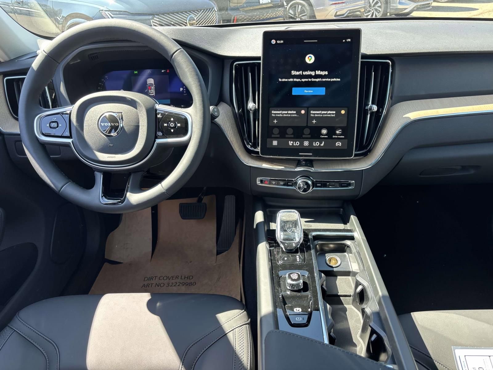 New 2026 Volvo XC60 B5 Plus AWD/4WD image 27