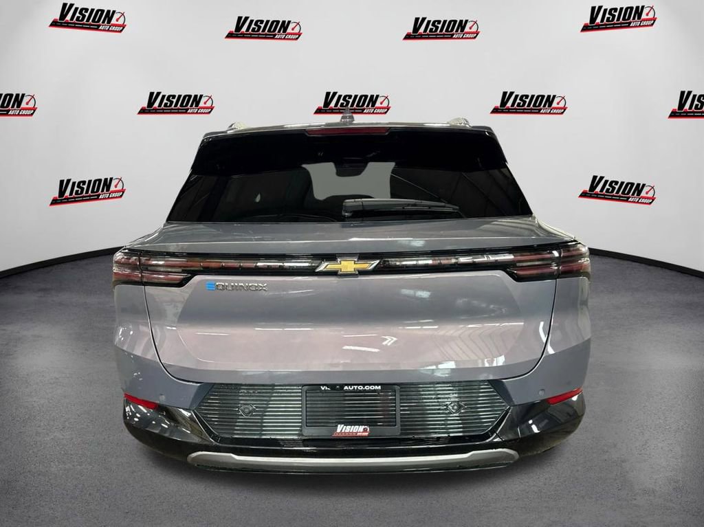Used 2025 Chevrolet Equinox EV LT image 6