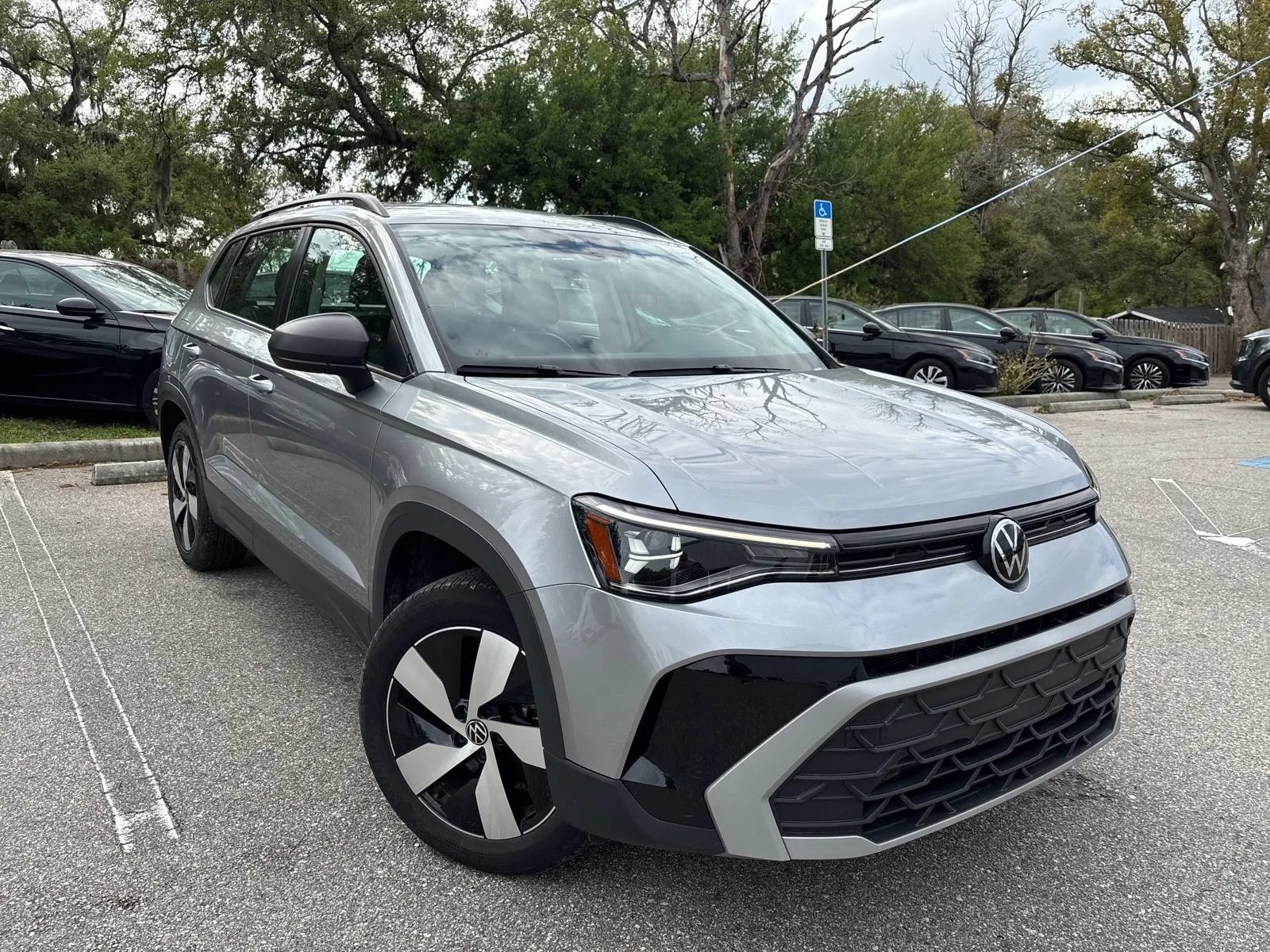 Used 2025 Volkswagen Taos S AWD/4WD image 4