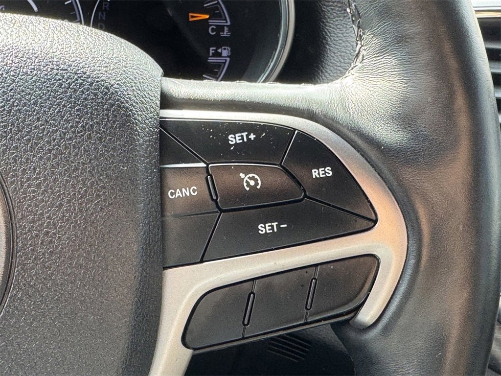 Used 2018 Jeep Grand Cherokee Altitude image 17