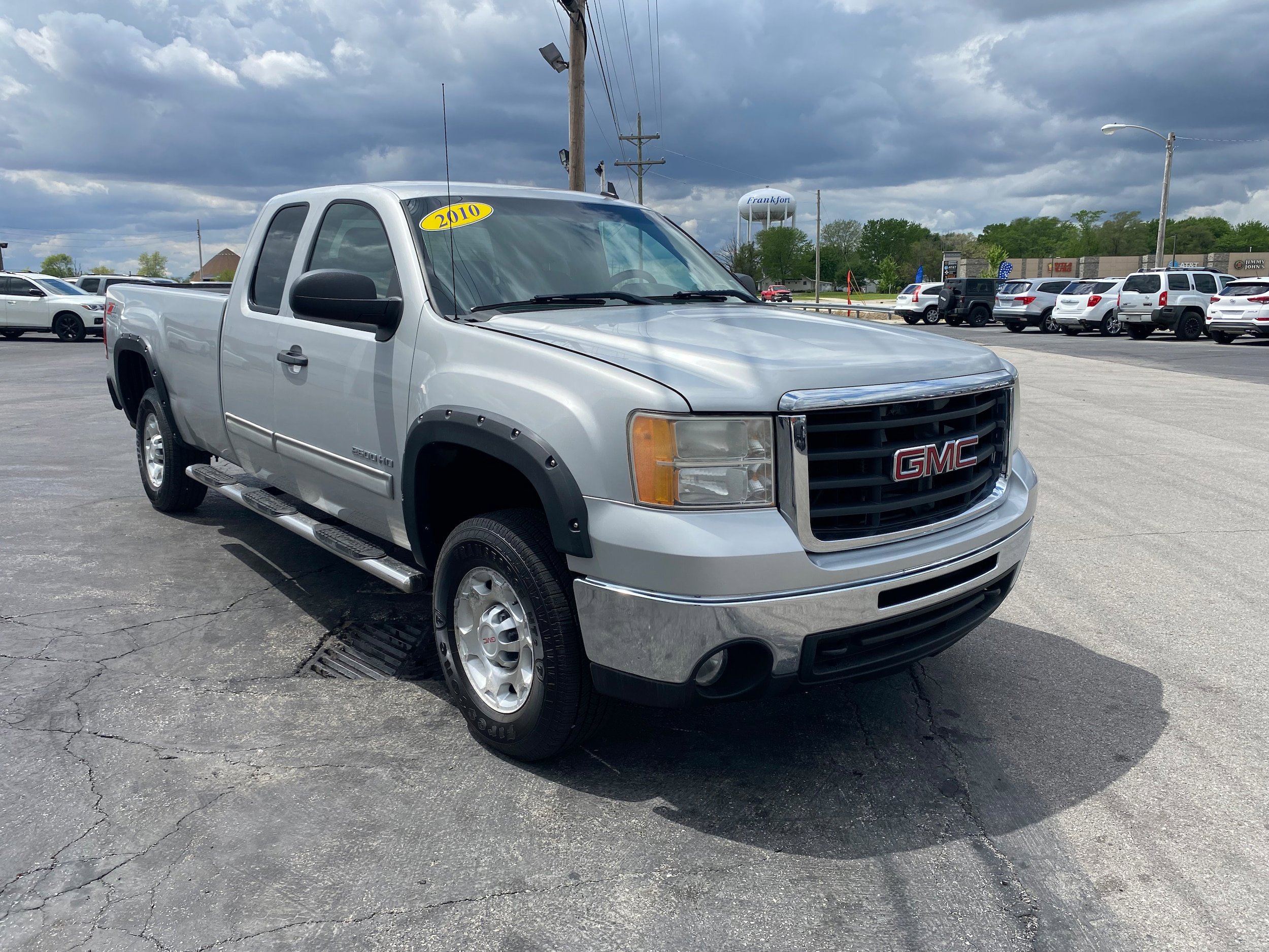 Used 2010 GMC Sierra 2500 SLE w/ SLE Preferred Package AWD/4WD image 3