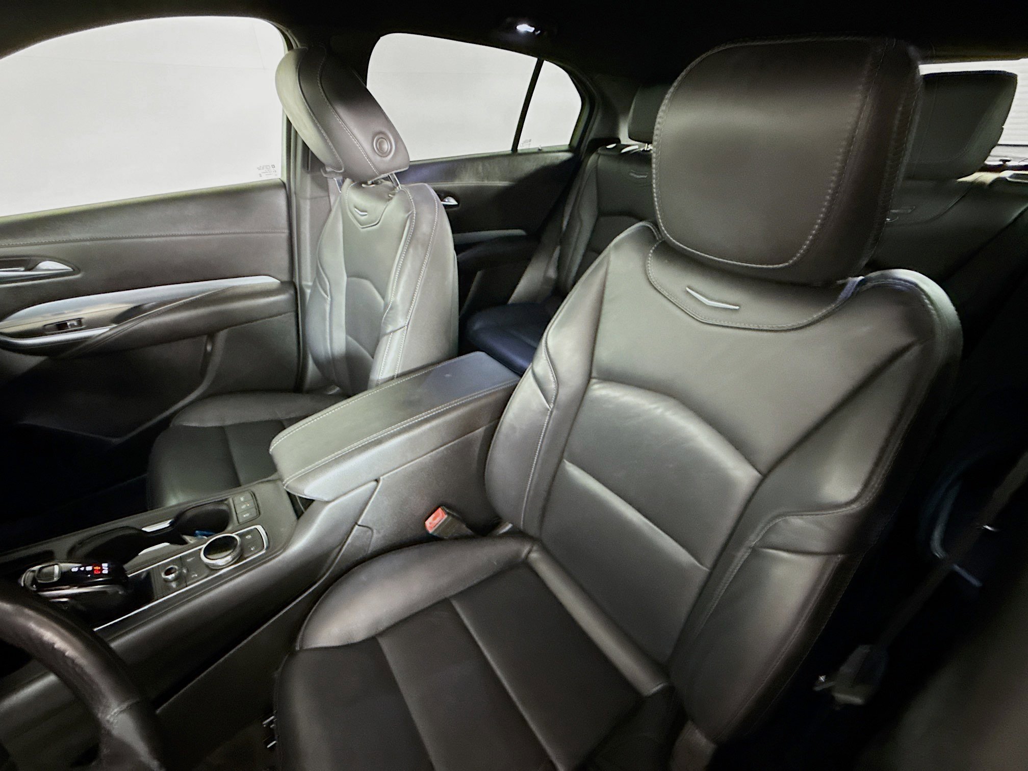 Used 2021 Cadillac XT4 Premium Luxury w/ LPO, Radiant Package image 24