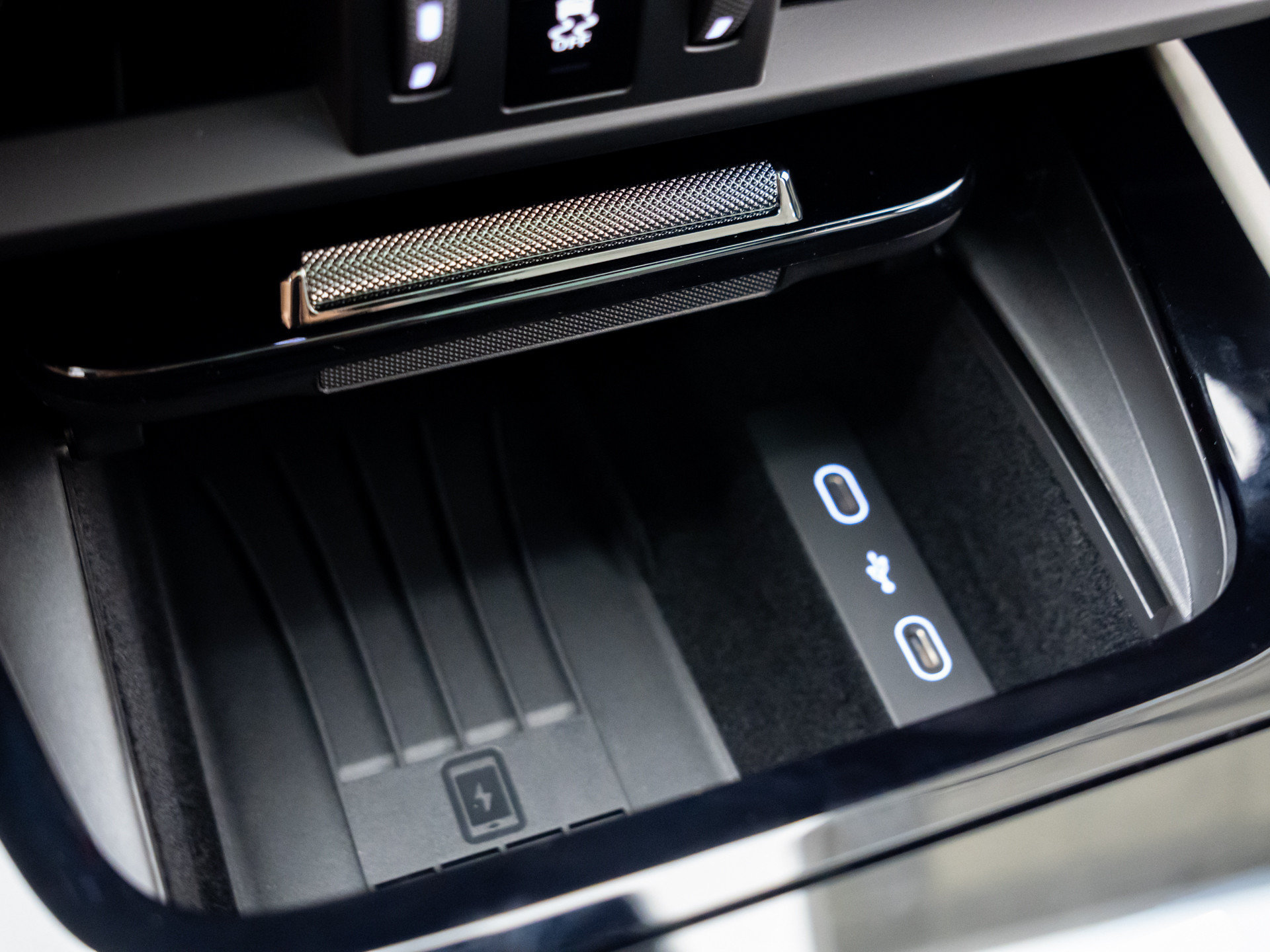 New 2026 Porsche Cayenne Coupe AWD/4WD image 26
