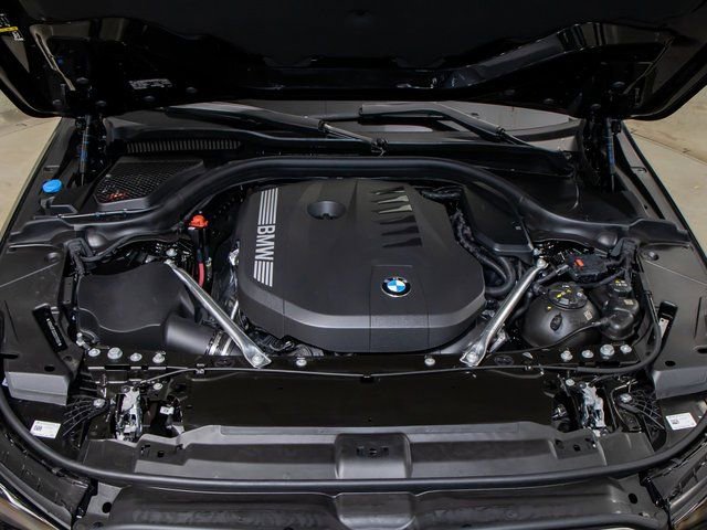 Used 2026 BMW 540i xDrive w/ Executive Package image 5
