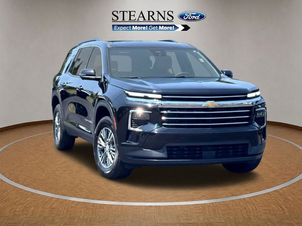 Used 2024 Chevrolet Traverse LT