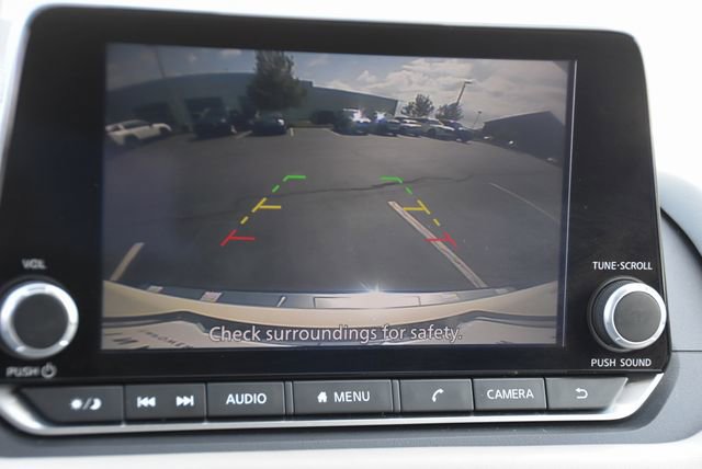 Used 2023 Nissan Rogue SV w/ SV Premium B Package image 3