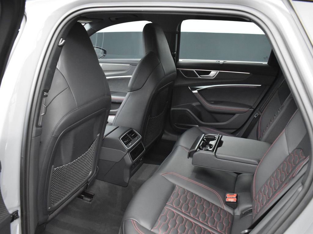 Used 2023 Audi RS 6 image 32