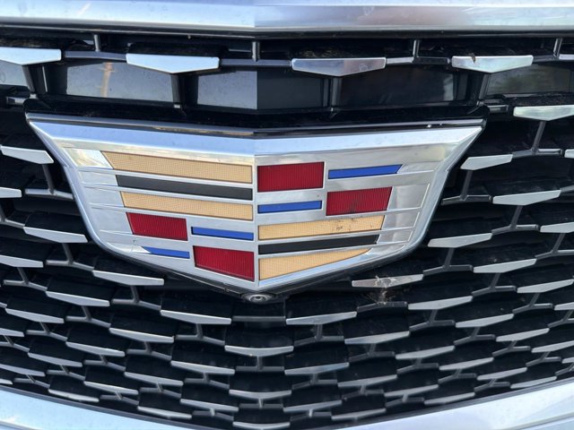 Used 2024 Cadillac XT6 Premium Luxury w/ Technology Package image 8