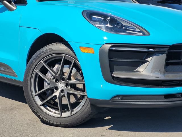 Used 2023 Porsche Macan Turbo AWD/4WD image 9