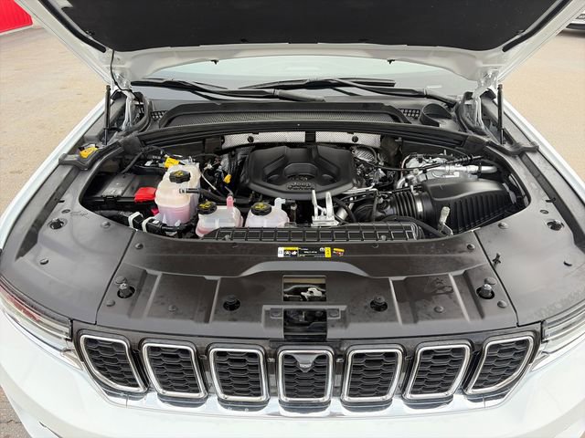 Used 2022 Jeep Grand Cherokee Limited 4xe w/ Luxury Tech Group II AWD/4WD image 55