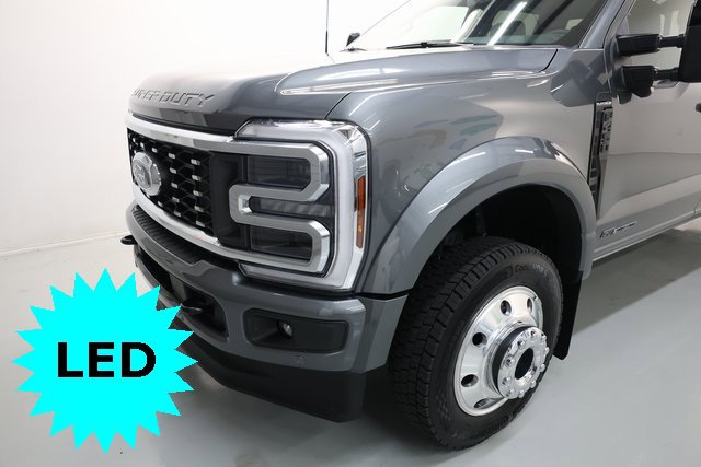 Used 2025 Ford F450 Platinum w/ FX4 Off-Road Package image 51