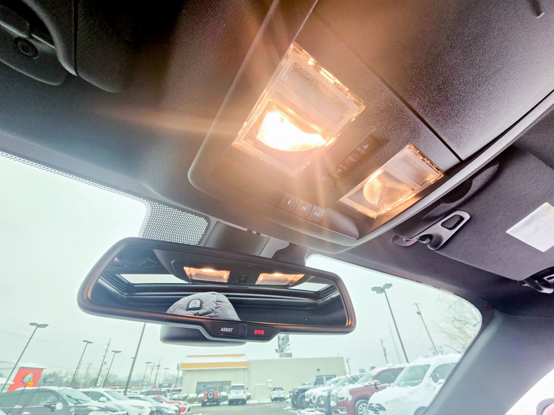 Used 2023 Dodge Challenger R/T w/ Plus Package image 51