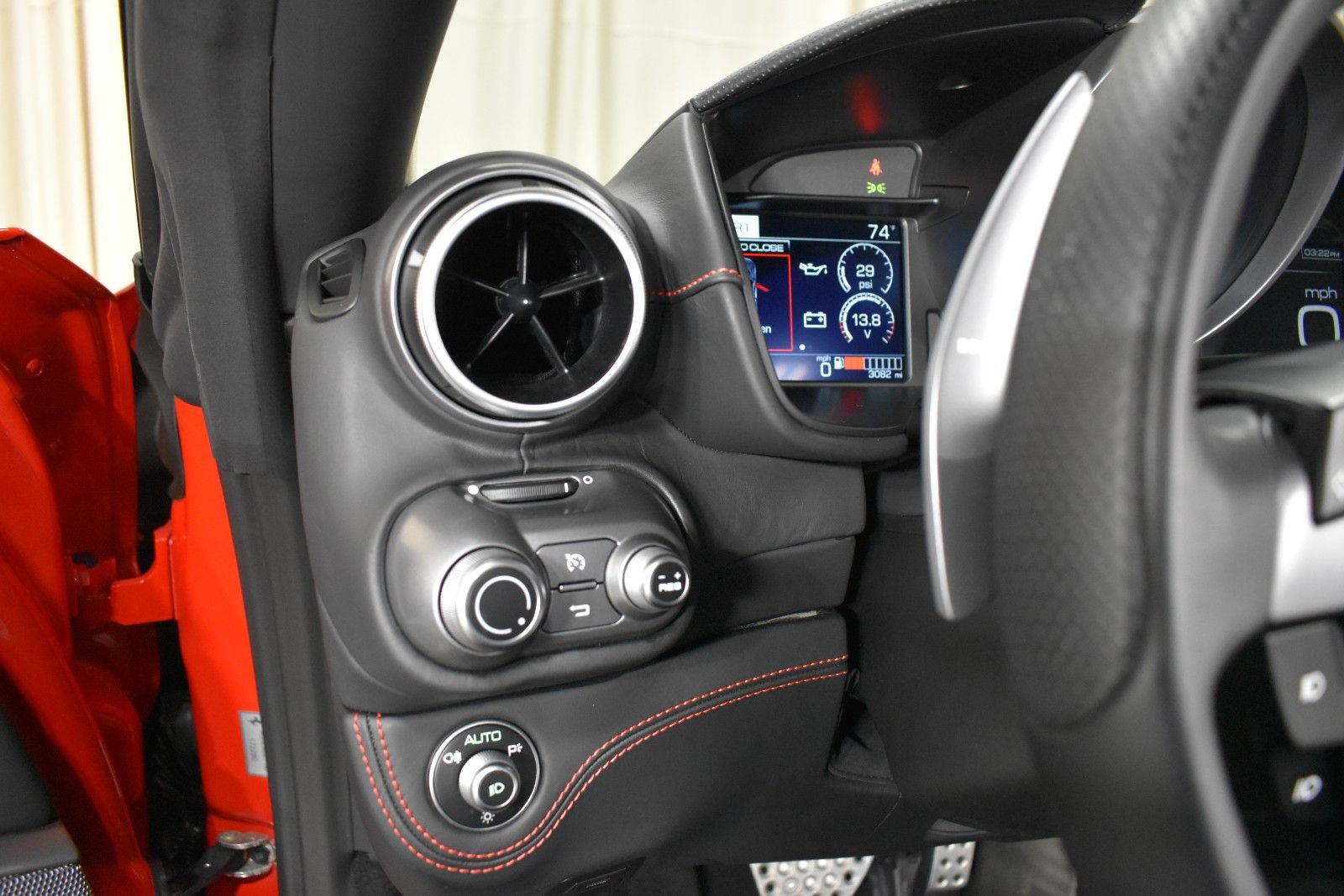 Used 2020 Ferrari Portofino RWD image 16