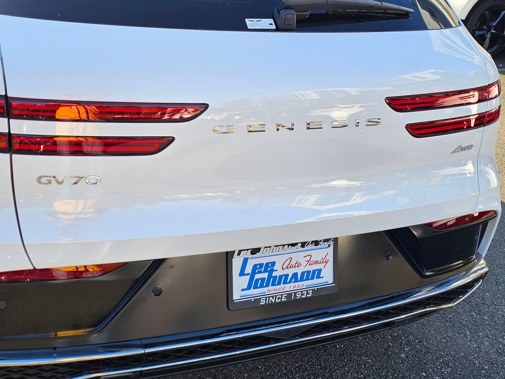 New 2026 Genesis GV70 2.5T Advanced AWD/4WD image 24