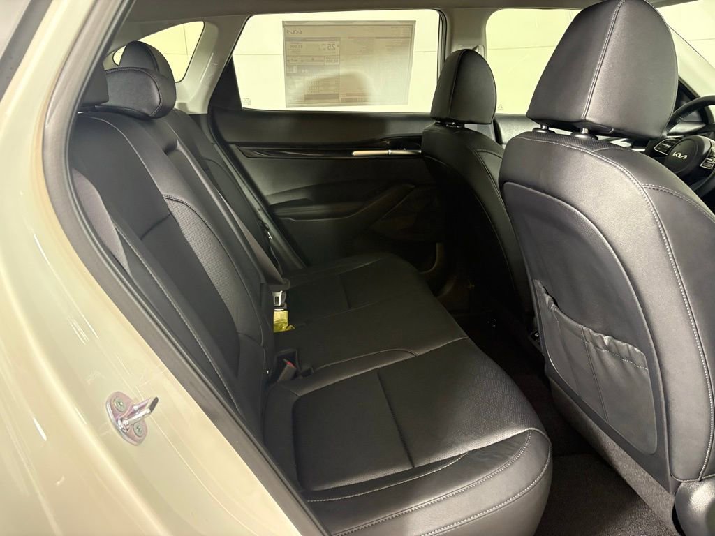 New 2026 Kia Seltos SX image 16