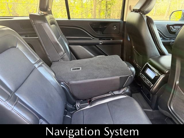 Used 2023 Lincoln Aviator Reserve w/ Equipment Group 201A image 11