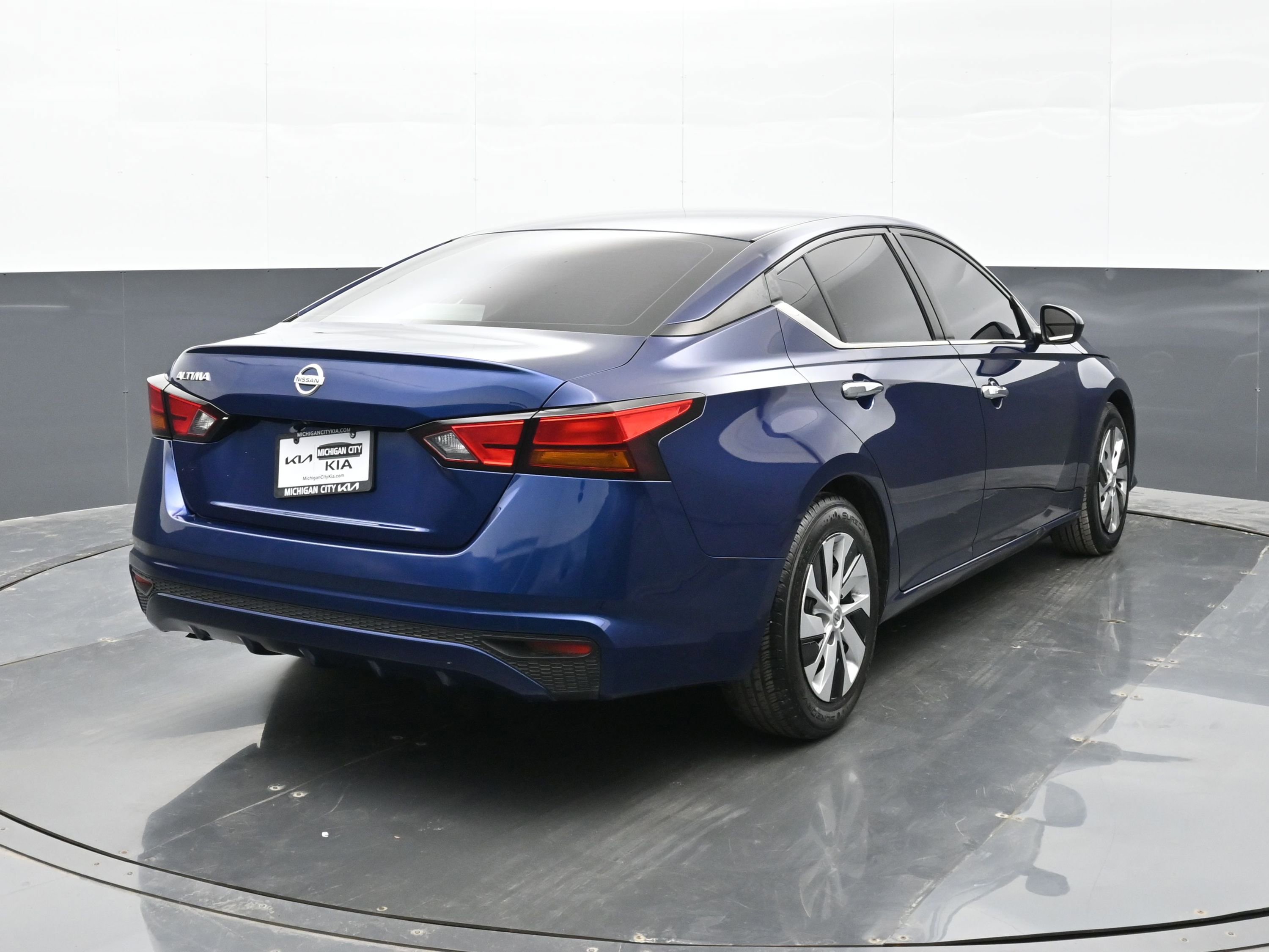 Used 2022 Nissan Altima 2.5 S FWD image 4