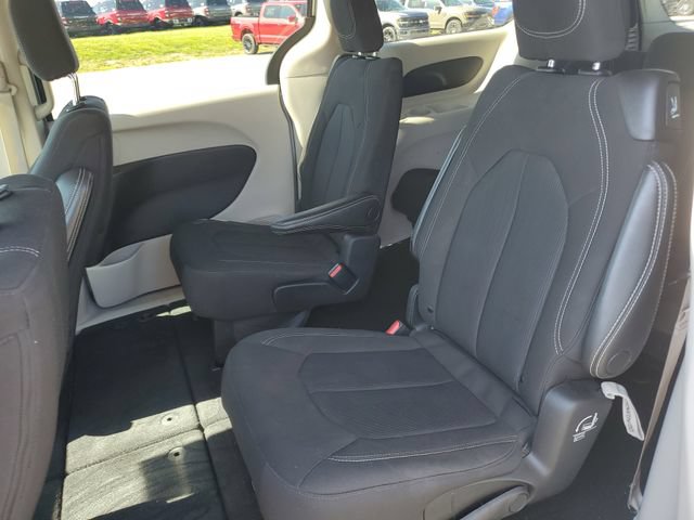 Used 2023 Chrysler Voyager LX FWD image 25