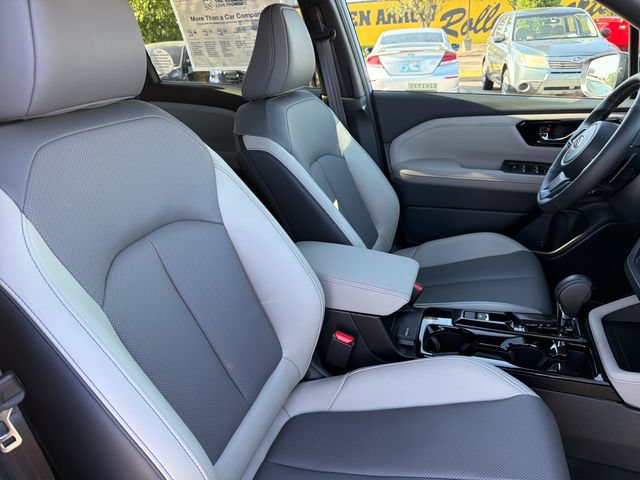Used 2026 Subaru Forester Limited AWD/4WD image 25
