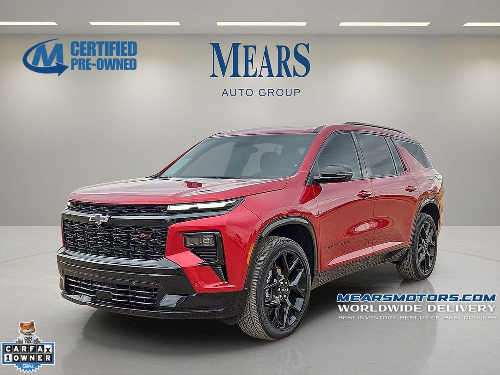 Used 2025 Chevrolet Traverse RS image 1