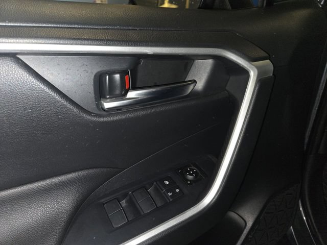 Used 2023 Toyota RAV4 XLE w/ Convenience Package FWD image 13