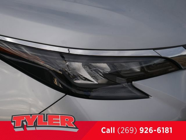 Used 2024 Toyota Sienna XLE FWD image 10