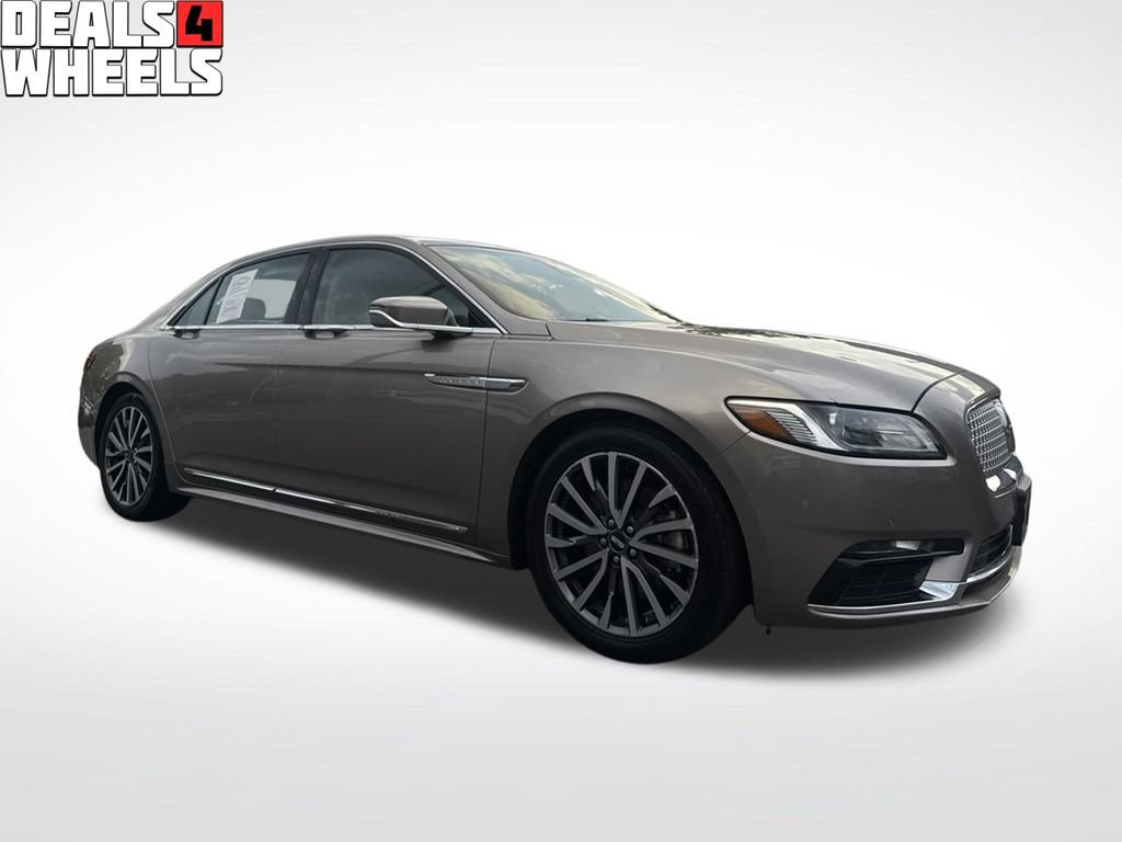 Used 2018 Lincoln Continental Select w/ Continental Climate Package FWD image 4