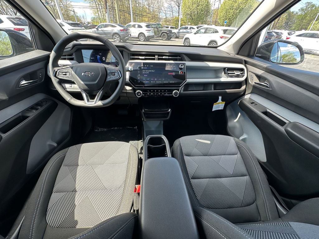 New 2027 Chevrolet Bolt LT image 25