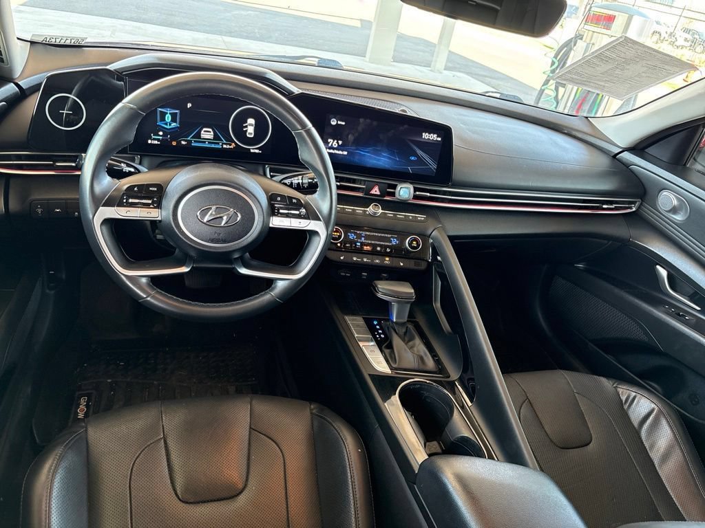 Used 2021 Hyundai Elantra Limited FWD image 5