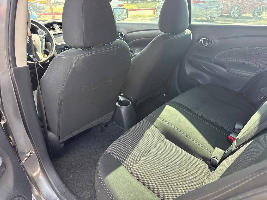 Used 2019 Nissan Versa SV FWD image 11