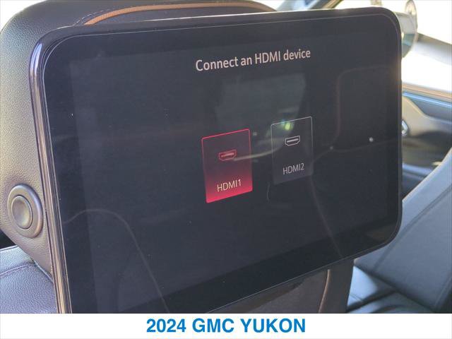 Used 2024 GMC Yukon AT4 AWD/4WD image 28