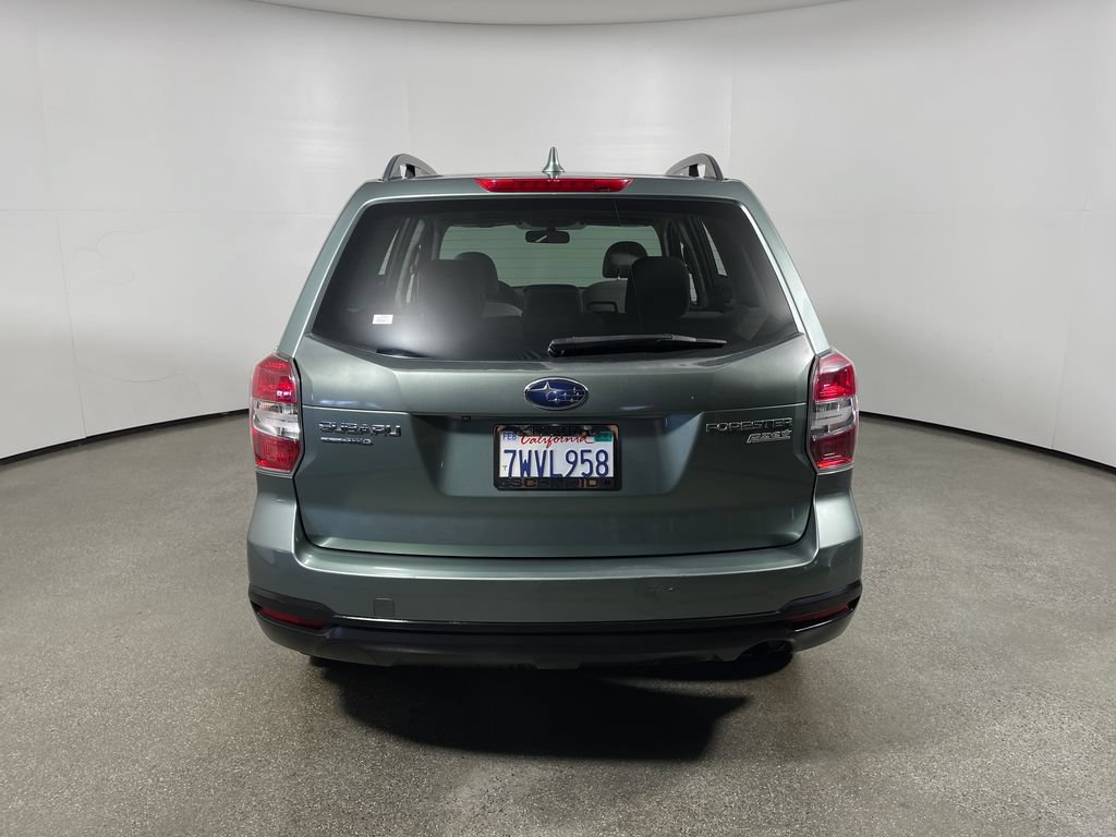 Used 2016 Subaru Forester 2.5i Premium w/ All-Weather Package AWD/4WD image 4