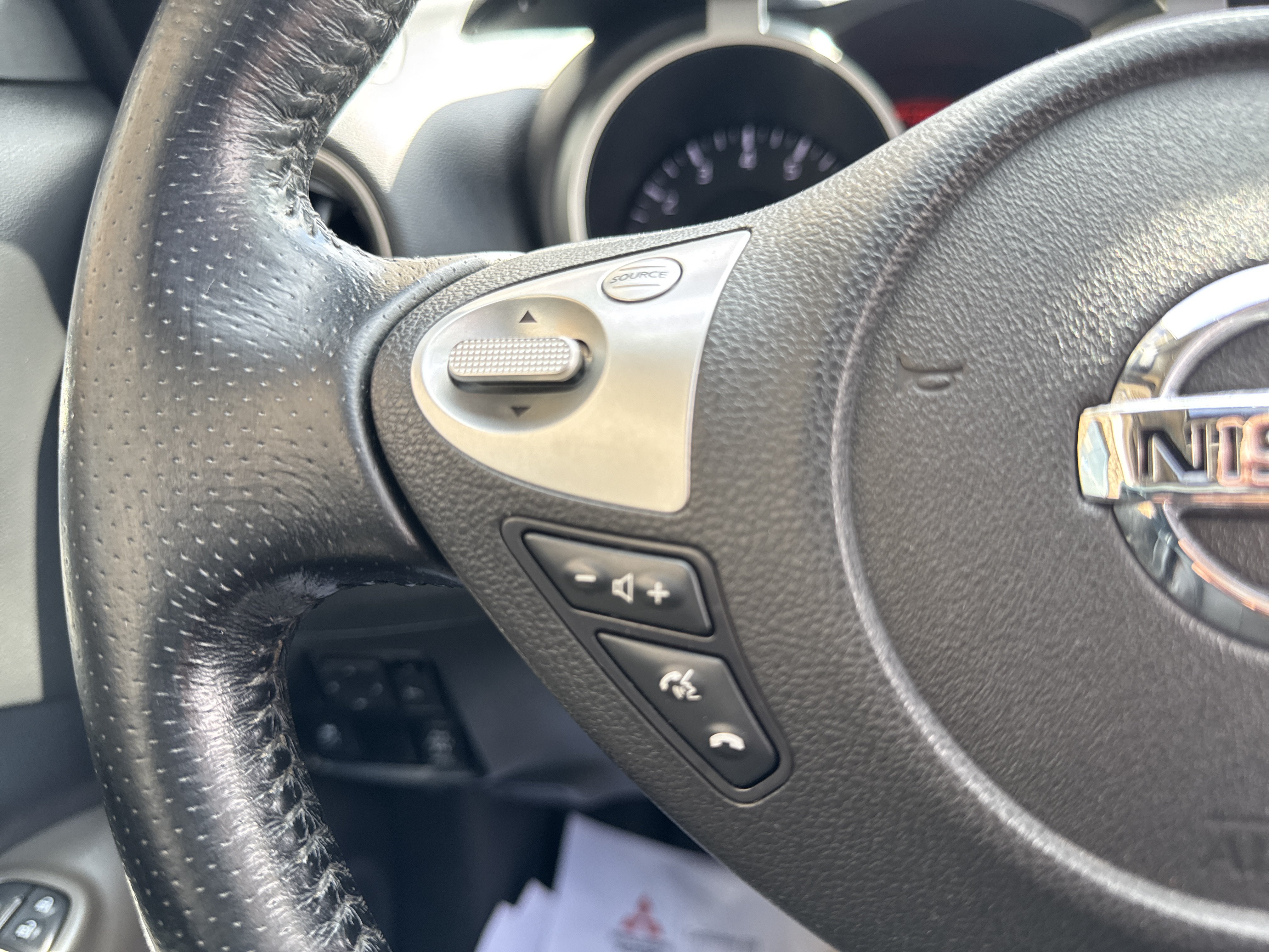 Used 2014 Nissan Juke SL AWD/4WD image 18