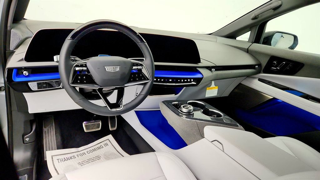 Used 2026 Cadillac Optiq Luxury 1 RWD image 12