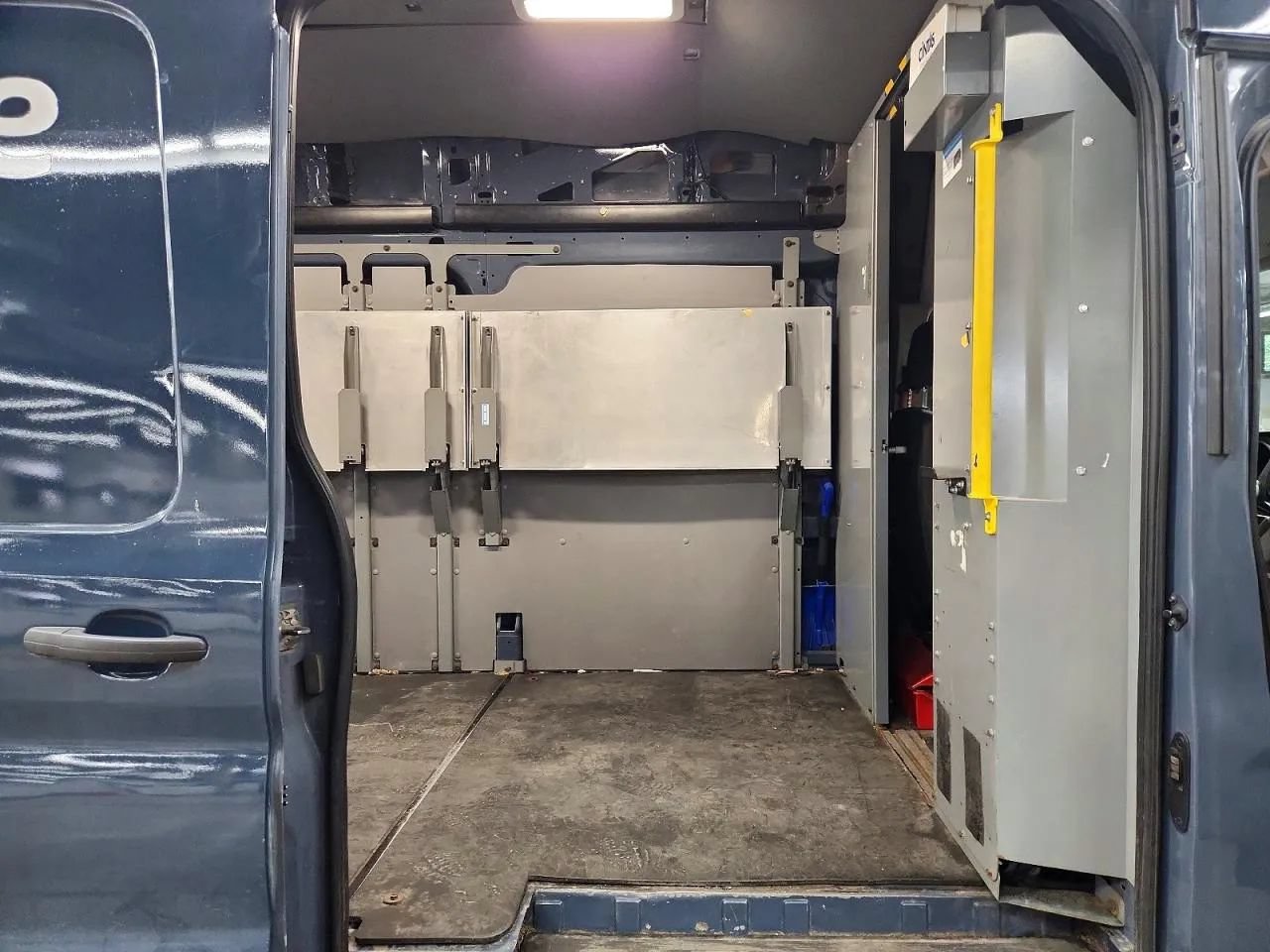 Used 2020 Ford Transit 250 148 High Roof Extended RWD image 5