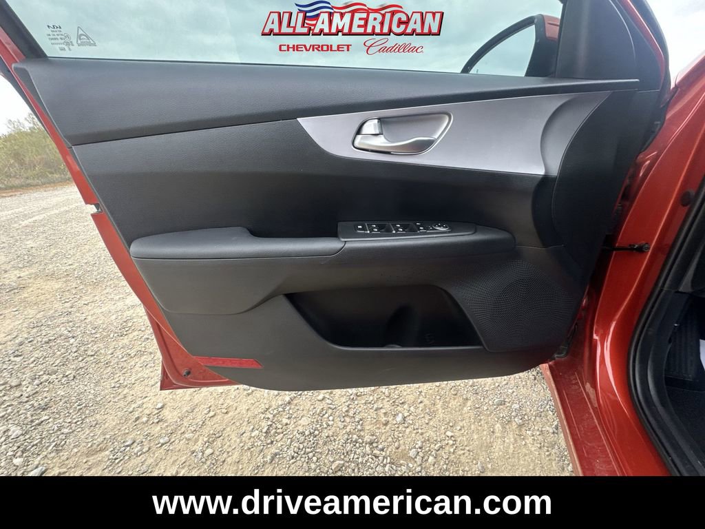 Used 2023 Kia Forte LXS w/ LXS Technology Package image 21