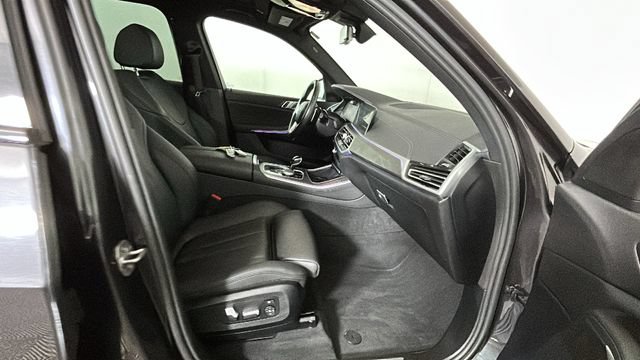 Used 2022 BMW X5 xDrive40i AWD/4WD image 31