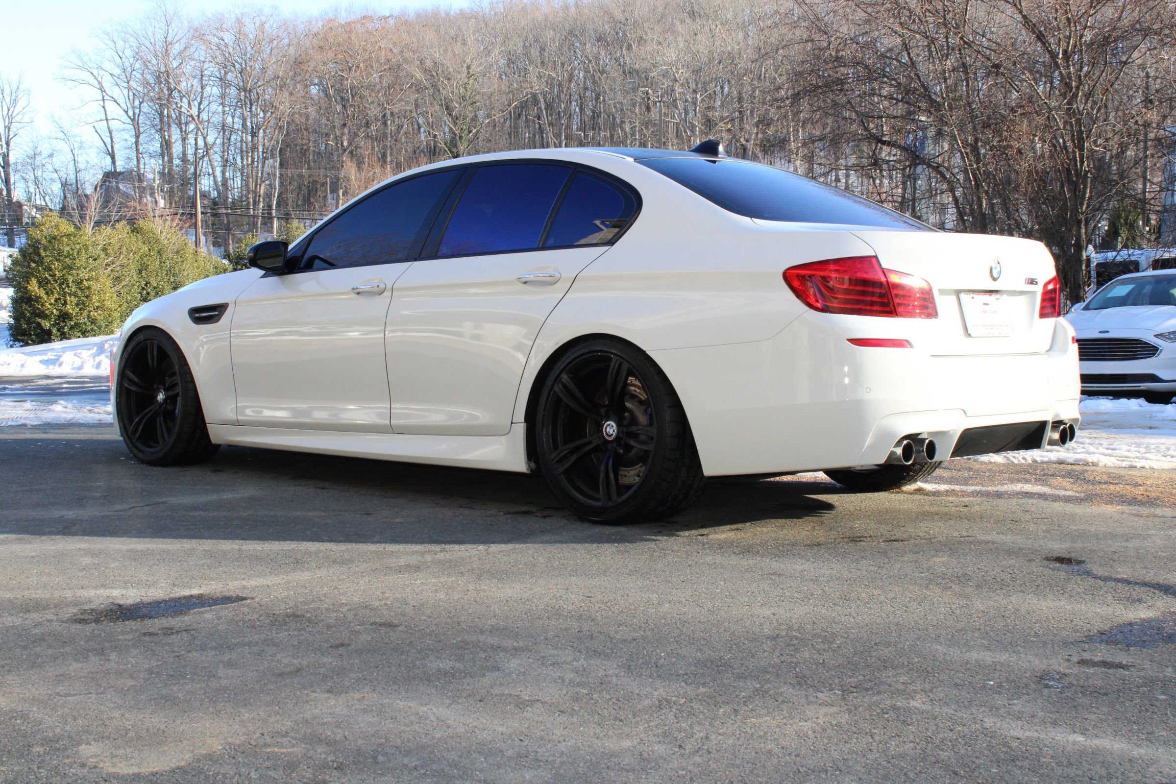 Used 2016 BMW M5 Sedan 4D image 4