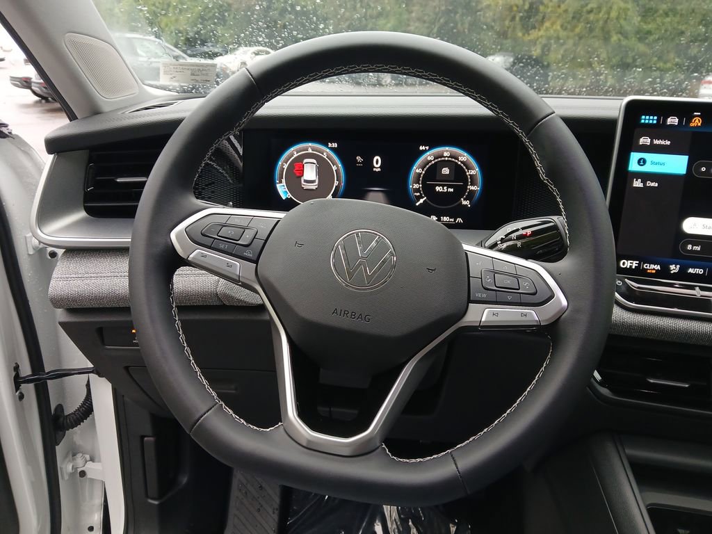 New 2025 Volkswagen Tiguan S AWD/4WD image 14
