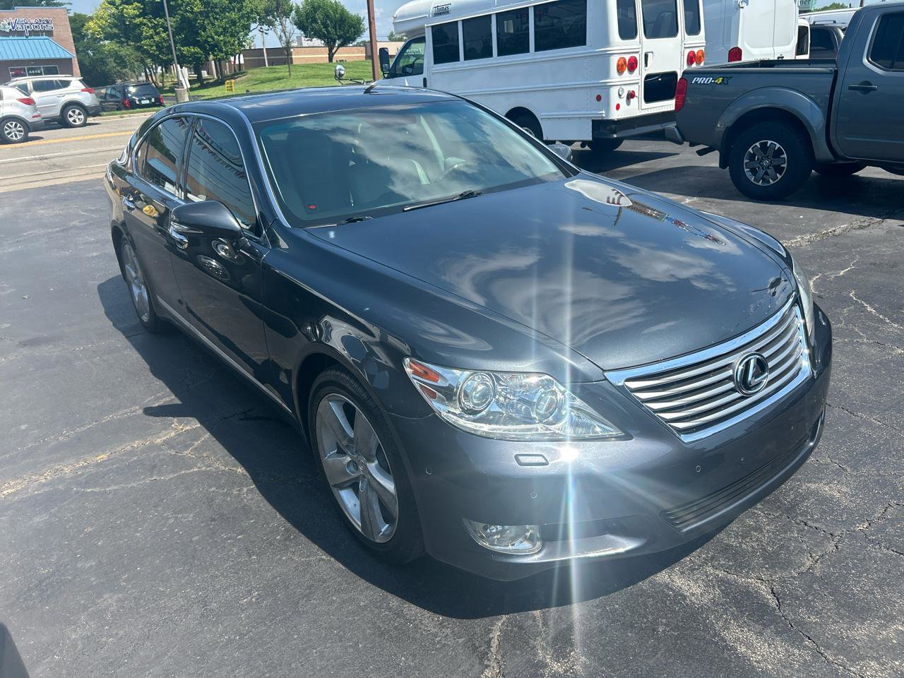 Used 2011 Lexus LS 460 w/ Comfort Pkg RWD image 3
