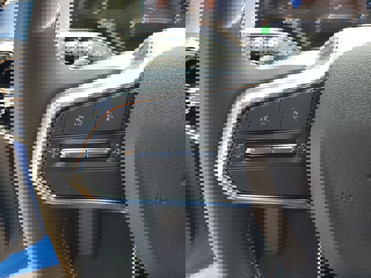 New 2025 Chevrolet Equinox EV LT image 20