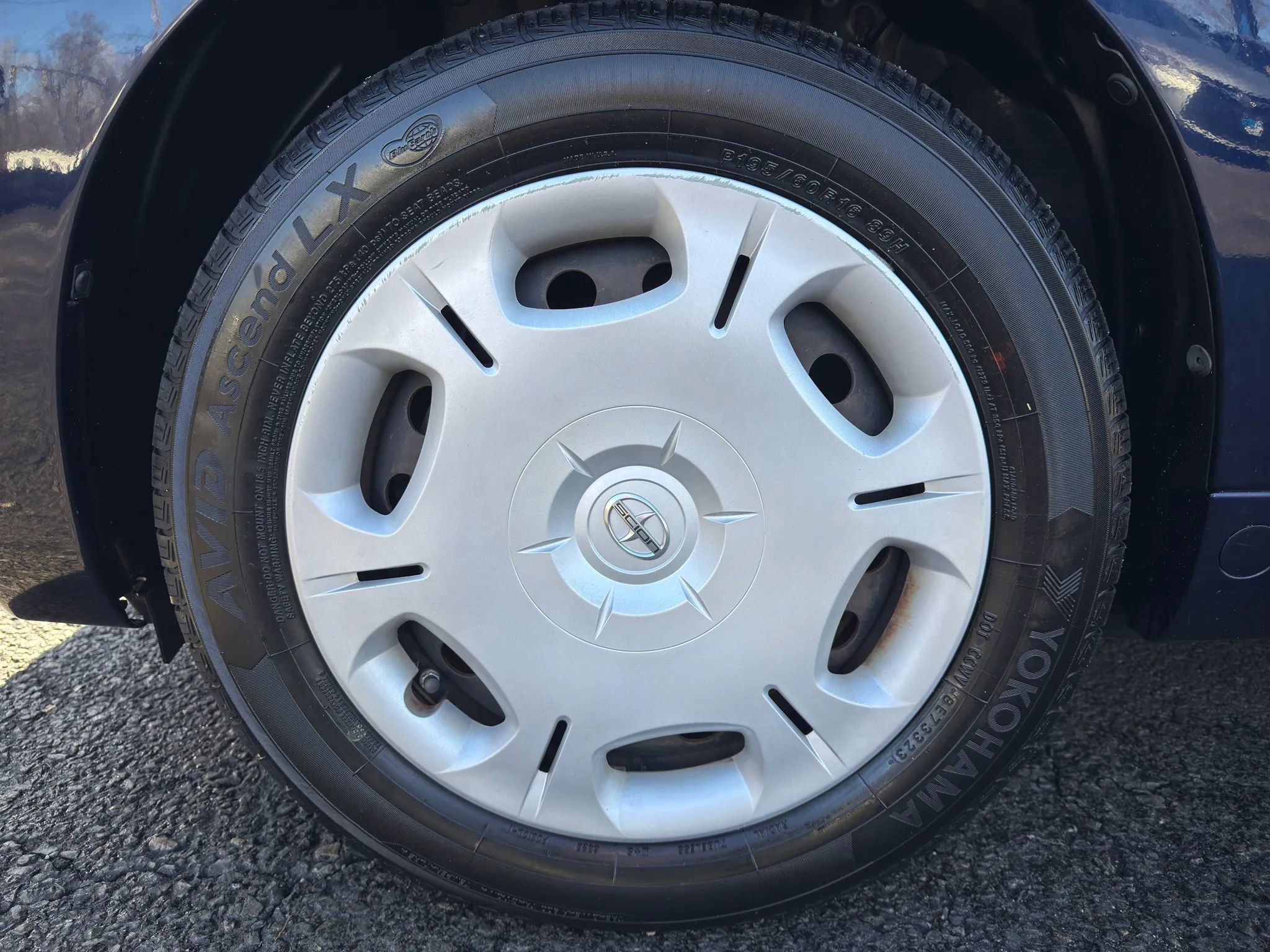 Used 2012 Scion xD image 12