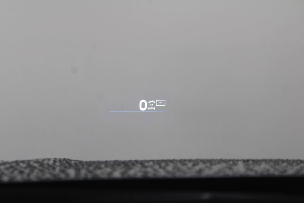 Used 2024 Buick Envision Avenir image 45