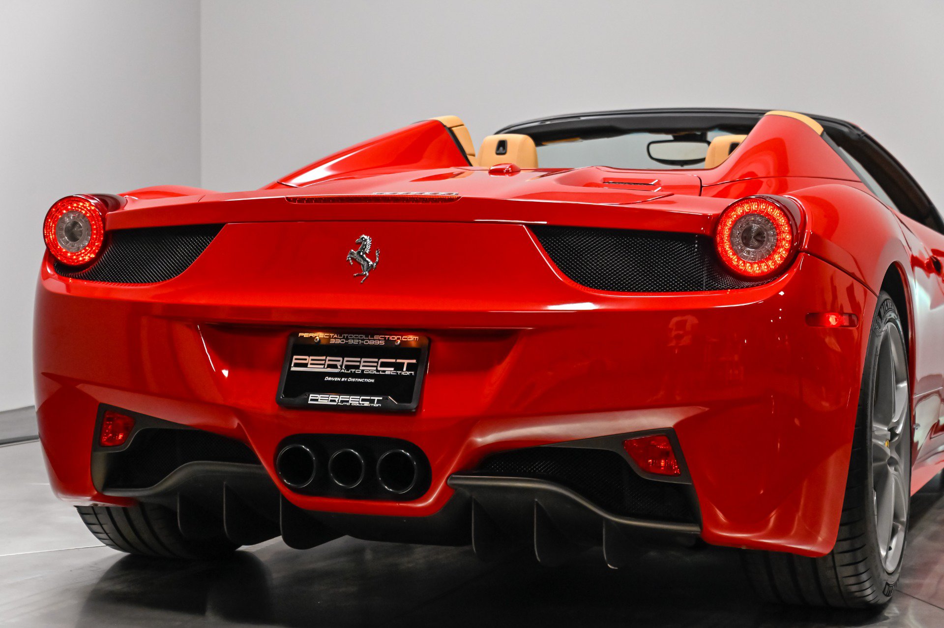 Used 2013 Ferrari 458 Spider RWD image 58