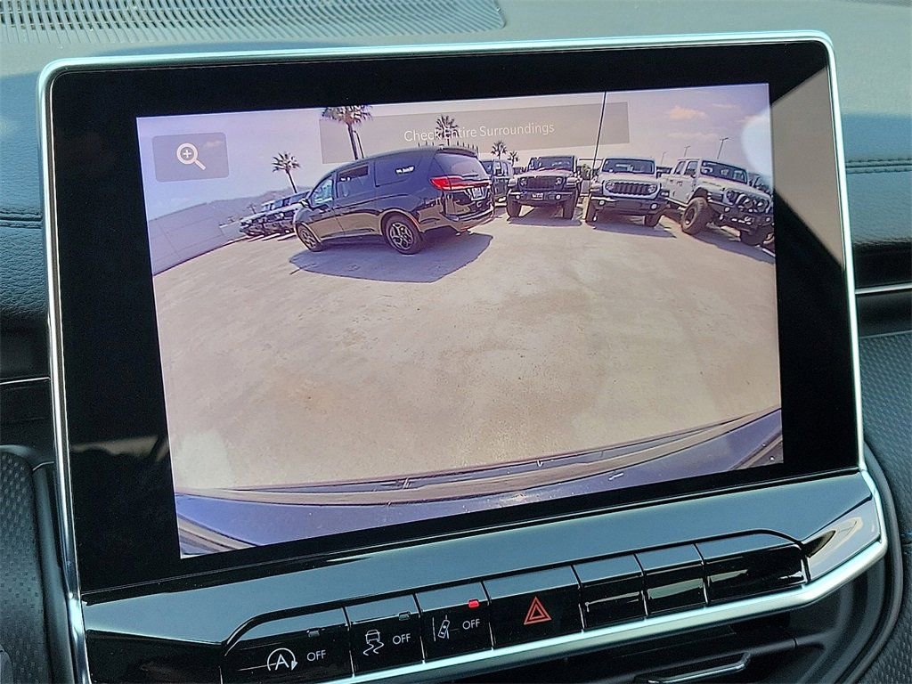 New 2026 Jeep Compass Latitude w/ Sun and Sound Group image 9