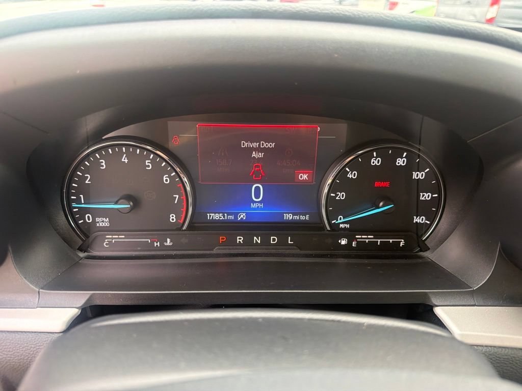 Used 2024 Ford Explorer XLT w/ Equipment Group 202A AWD/4WD image 30