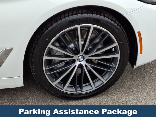 Used 2021 BMW 530e w/ Parking Assistance Package image 10