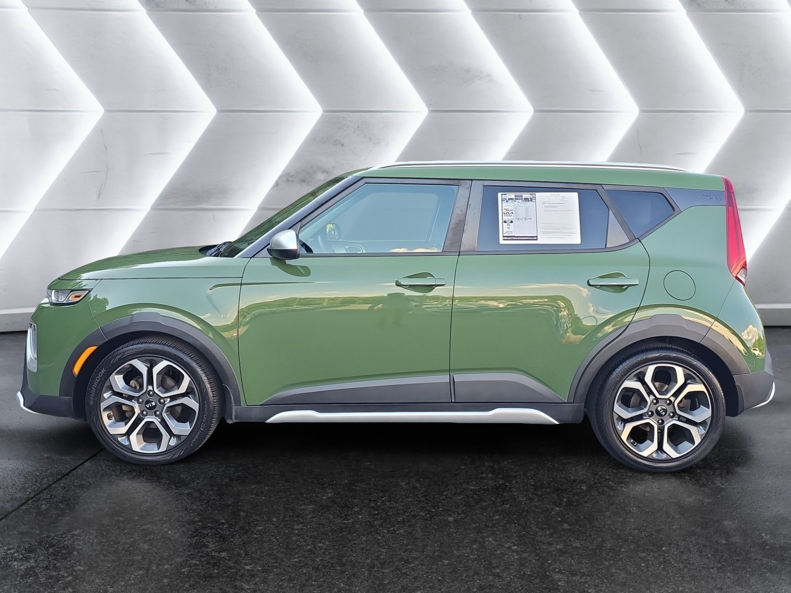 Used 2020 Kia Soul X-Line FWD image 2