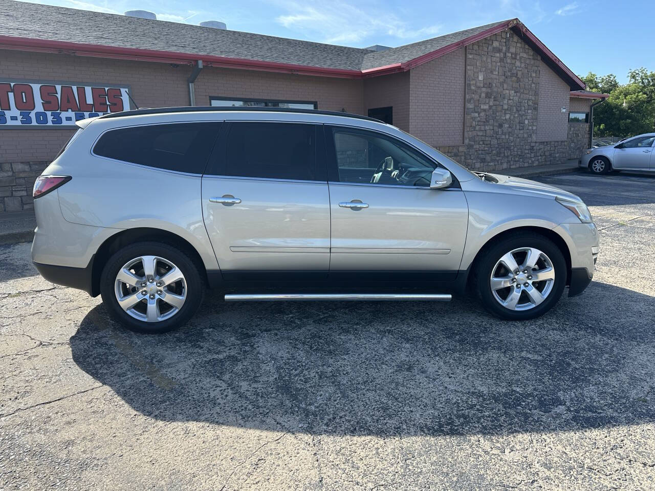 Used 2017 Chevrolet Traverse Premier AWD/4WD image 10