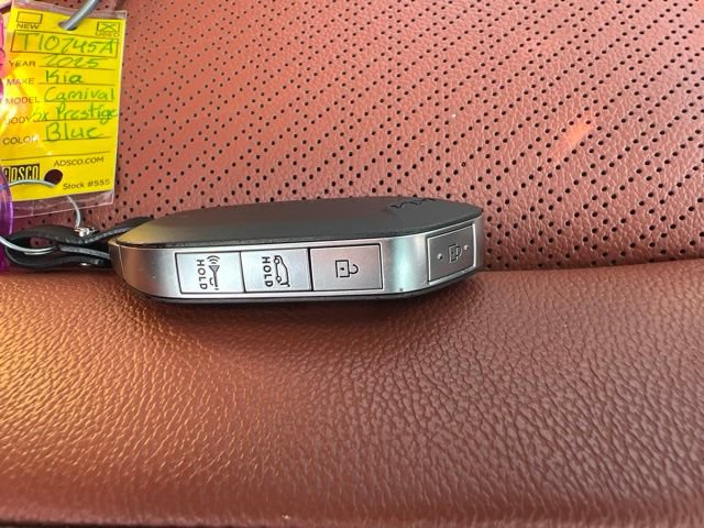 Certified 2025 Kia Carnival SX Prestige FWD image 50